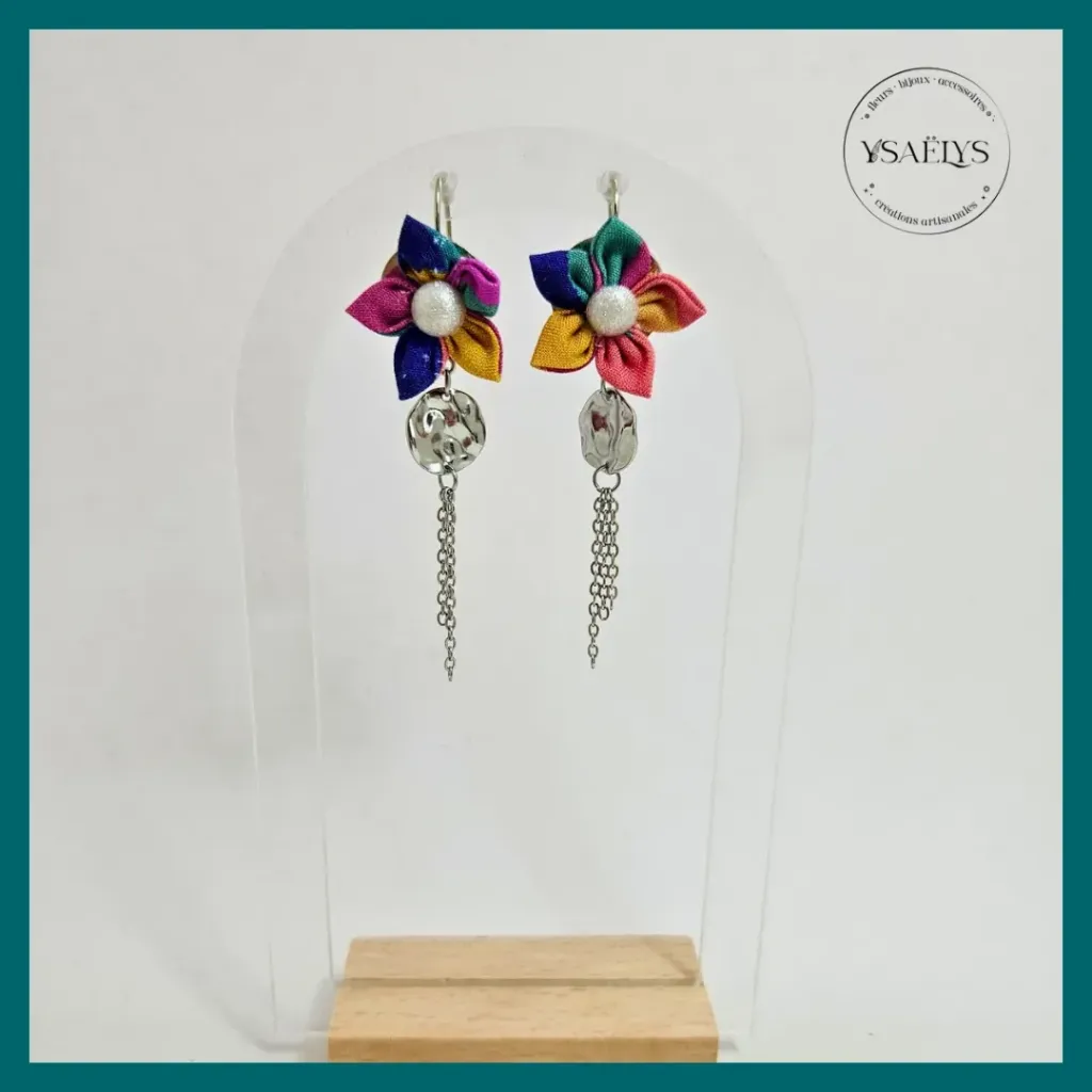 Boucle d'oreille Ysaëlys Fleurs Multico